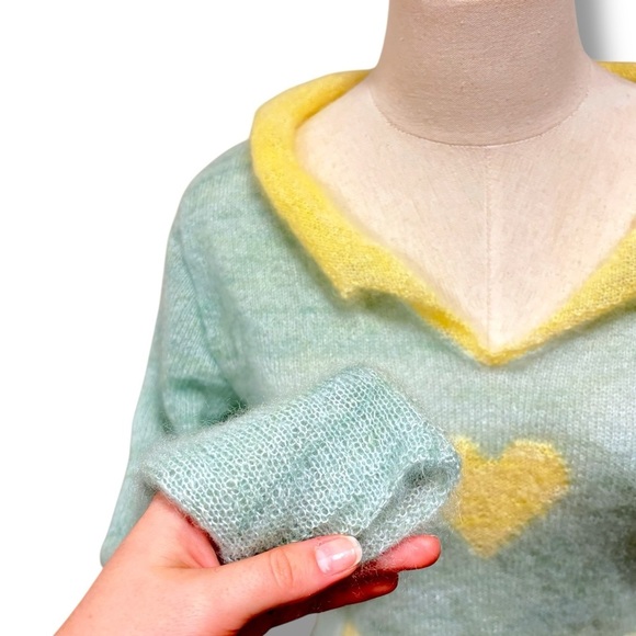 Vintage Retro Handknit Mohair Heart Pattern Sweater Buttercup Yellow Mint Green - Picture 2 of 8